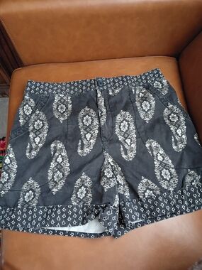 Knox Rose Black Shorts with Cream Dot Print